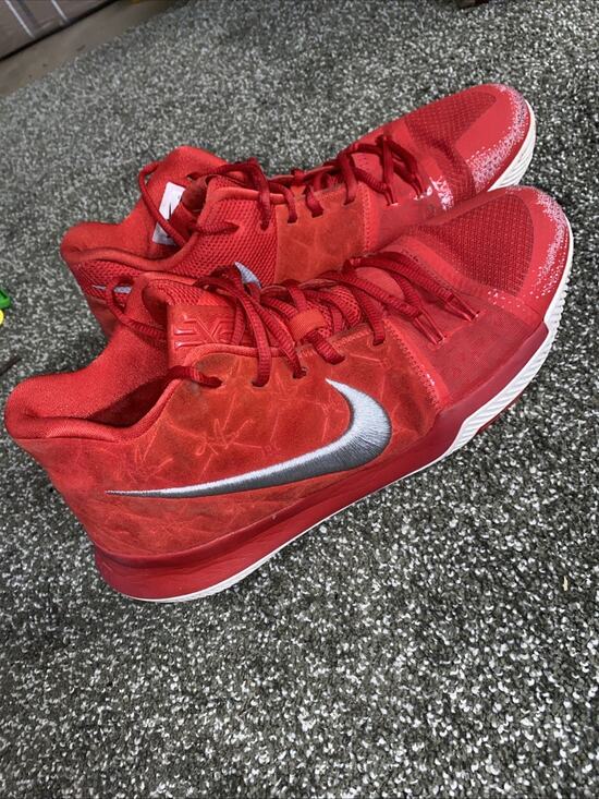Nike Kyrie 3 University Red Men\'s Size 11.5 Basketball Shoes Suede Nike Zoom main image 4